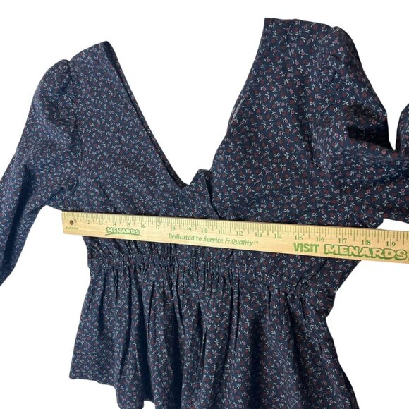 Madewell Women's M Tie-Back Peplum Top in Campden Daisies Deep Indigo Floral‎ - Picture 9 of 9